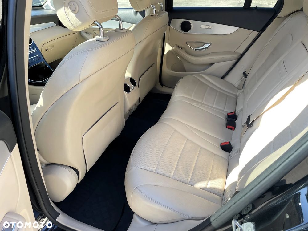 Mercedes-Benz GLC 220 d - 31