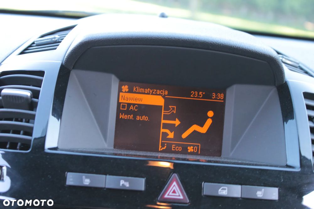 Opel Zafira - 34