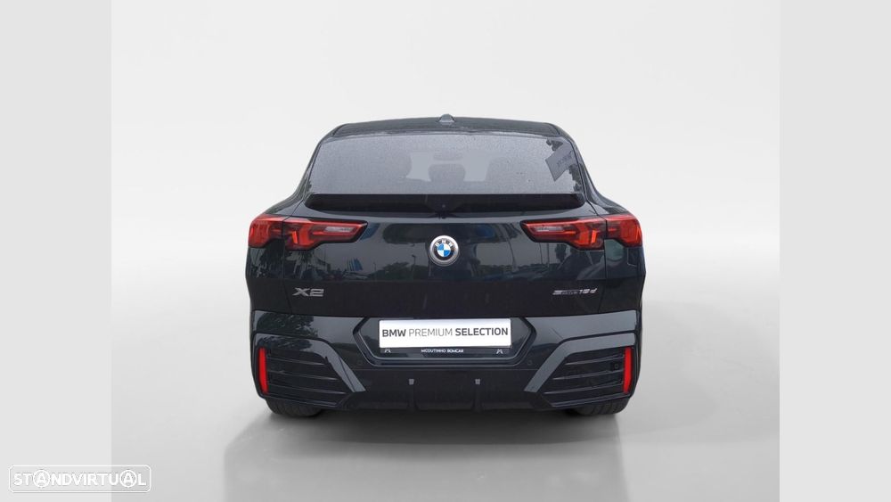 BMW X2 sDrive18d Pack Desportivo M - 7