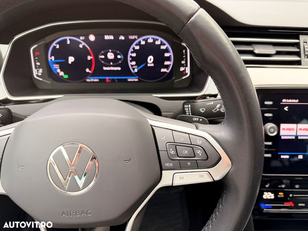 Volkswagen Passat 2.0 TDI DSG Highline - 30