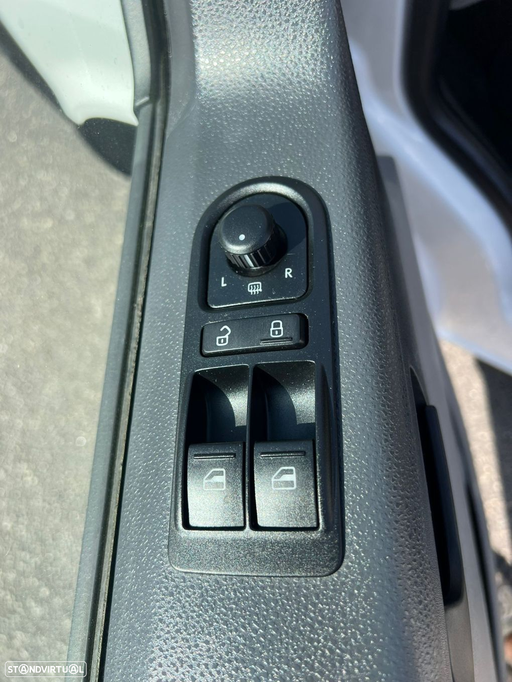 VW Transporter Outro - 7