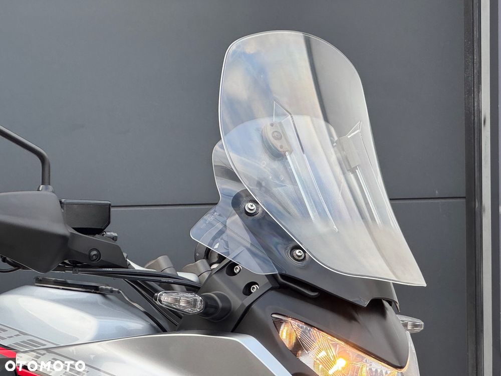 Honda VFR - 2
