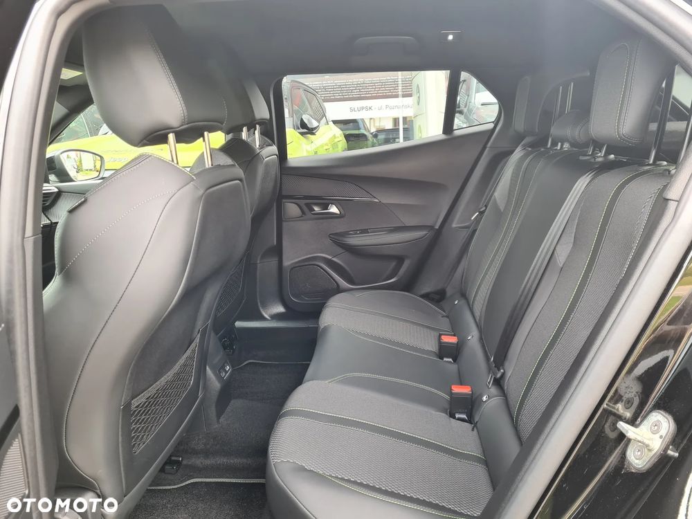 Peugeot 2008 1.2 PureTech GT S&S EAT8 - 23