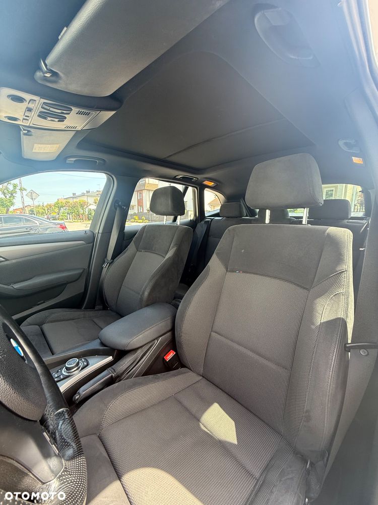 BMW X1 xDrive20d - 12
