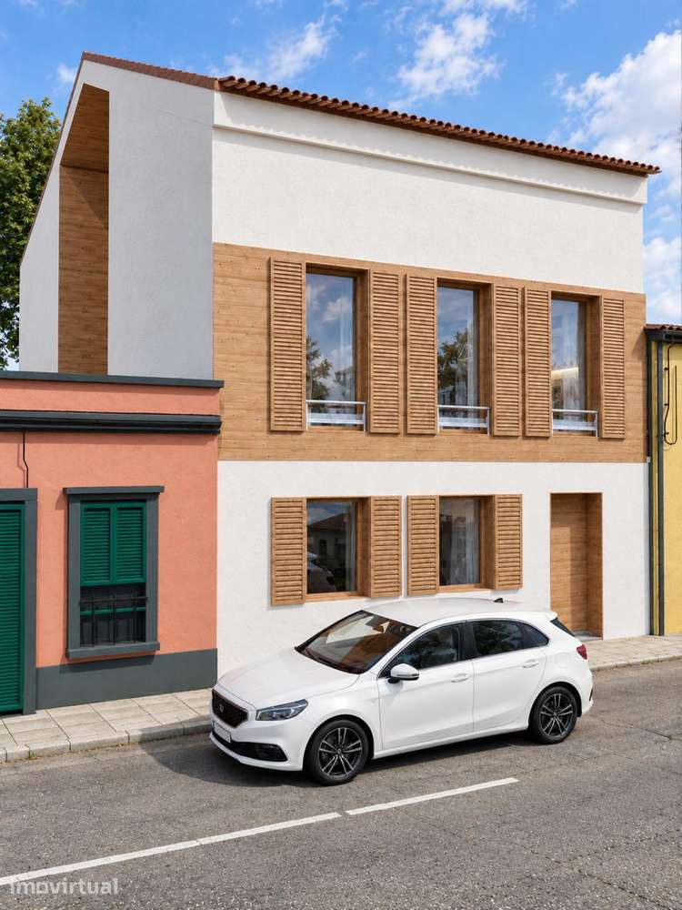 Vende-se Moradia geminada junto ao Mar em São Roque - Grande imagem: 4/17