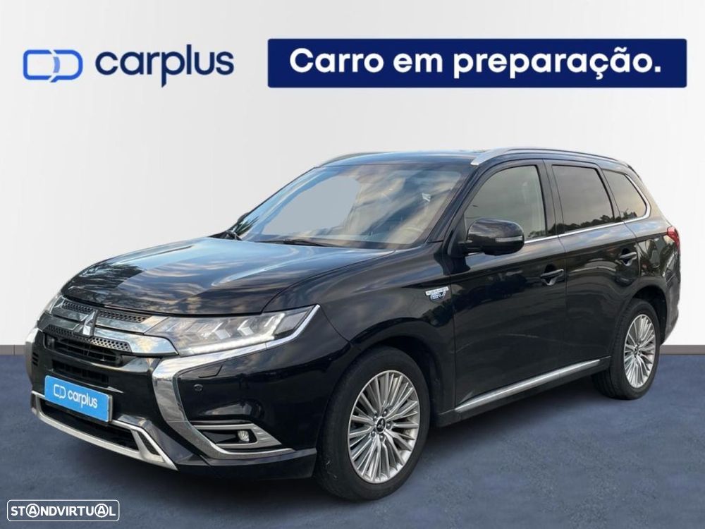 Mitsubishi Outlander 2.4 Instyle - 1