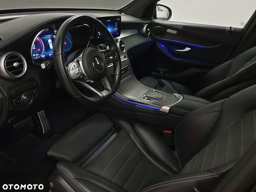 Mercedes-Benz GLC 300 d 4Matic 9G-TRONIC AMG Line Plus - 9