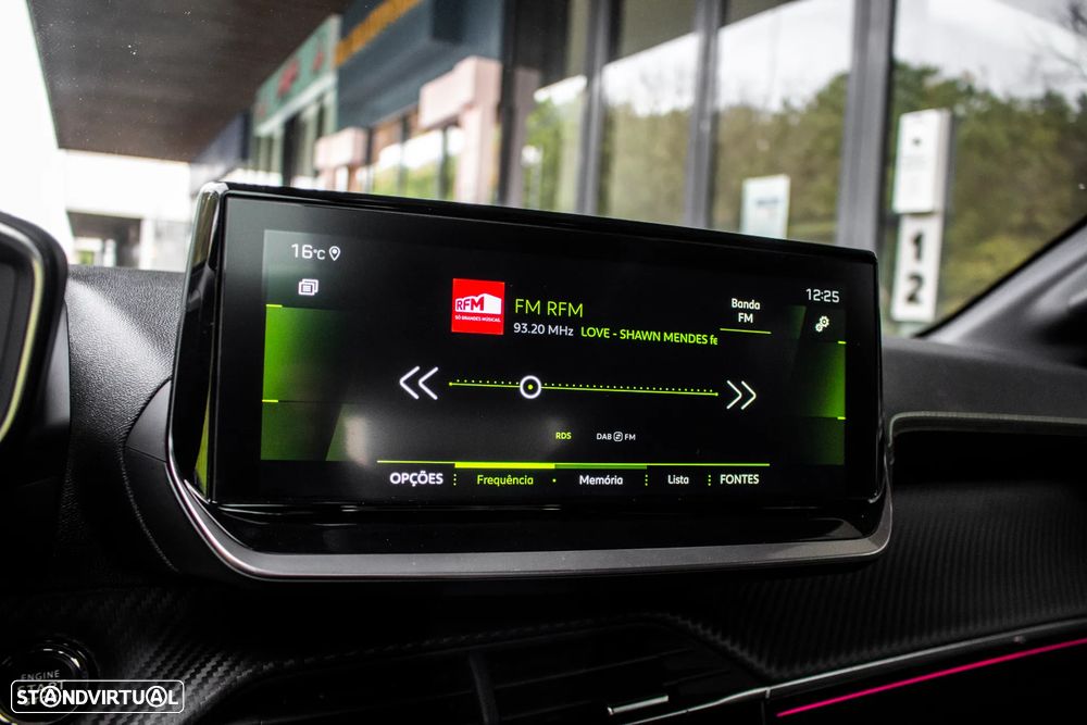 Peugeot 208 1.2 PureTech GT - 38