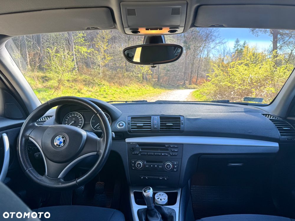BMW Seria 1 120d DPF - 9
