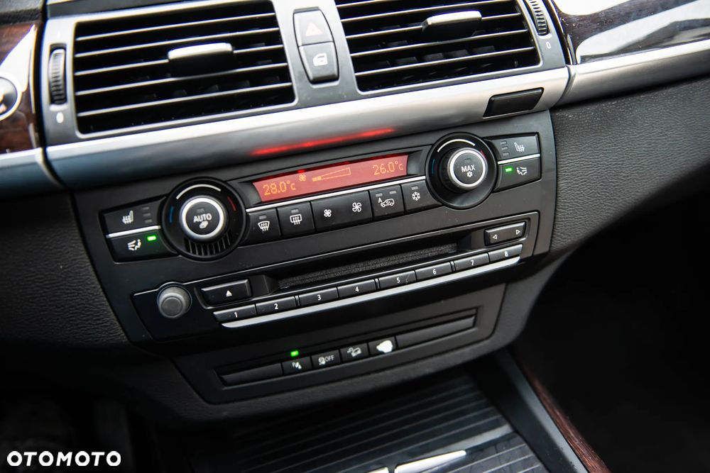 BMW X5 xDrive30d - 37