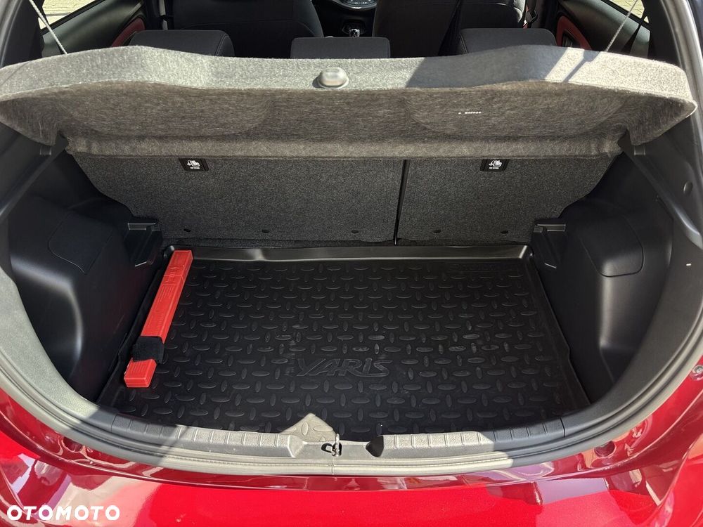Toyota Yaris - 13