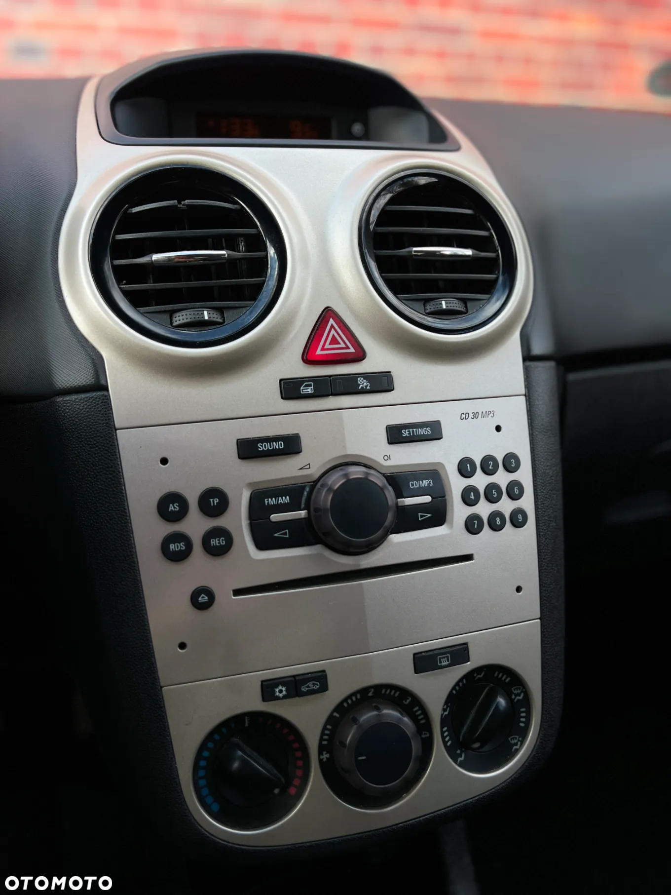 Opel Corsa - 17