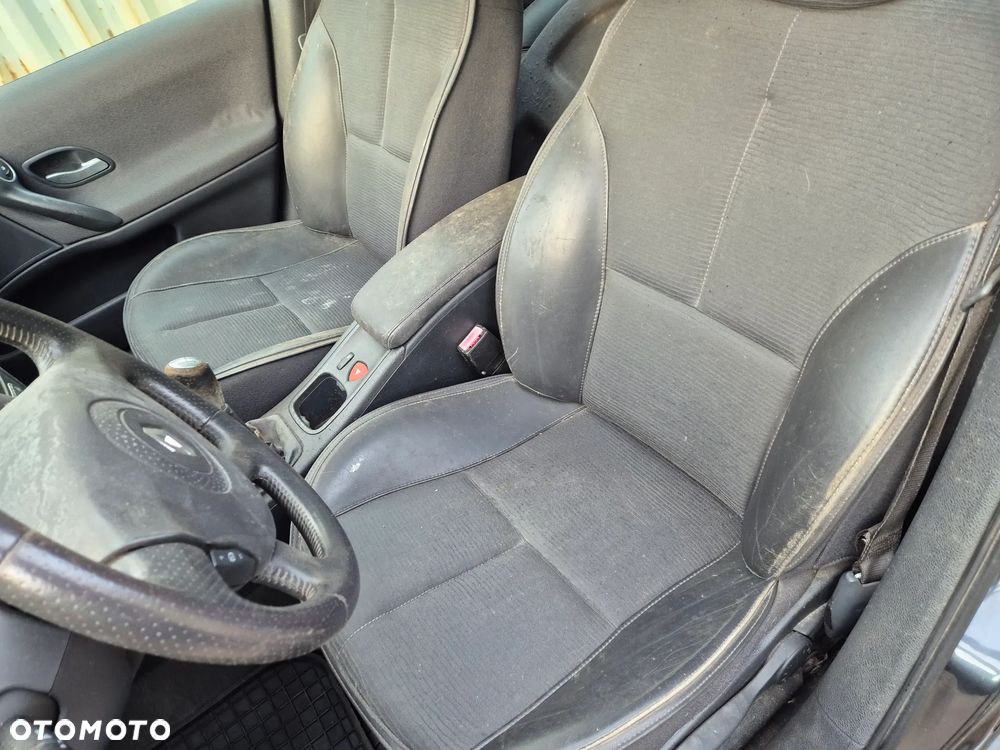 Renault Laguna 2.0 Authentique - 27