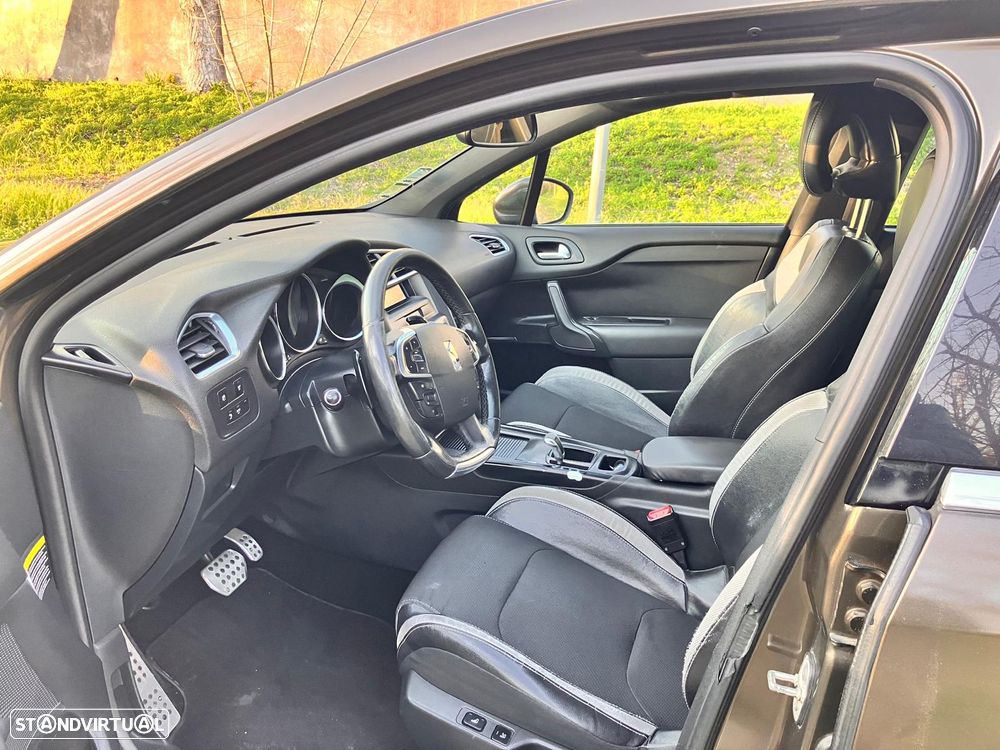 Citroën DS4 1.6 e-HDi So Chic CMP6 - 15