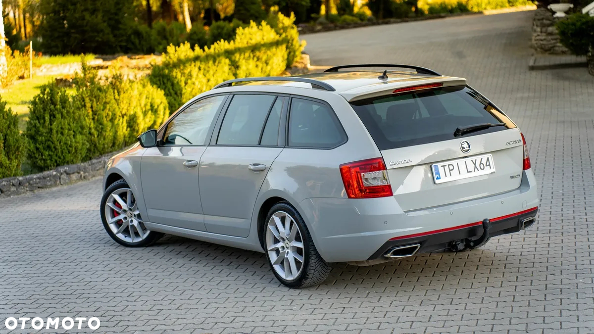Skoda Octavia 2.0 TDI RS DSG - 16
