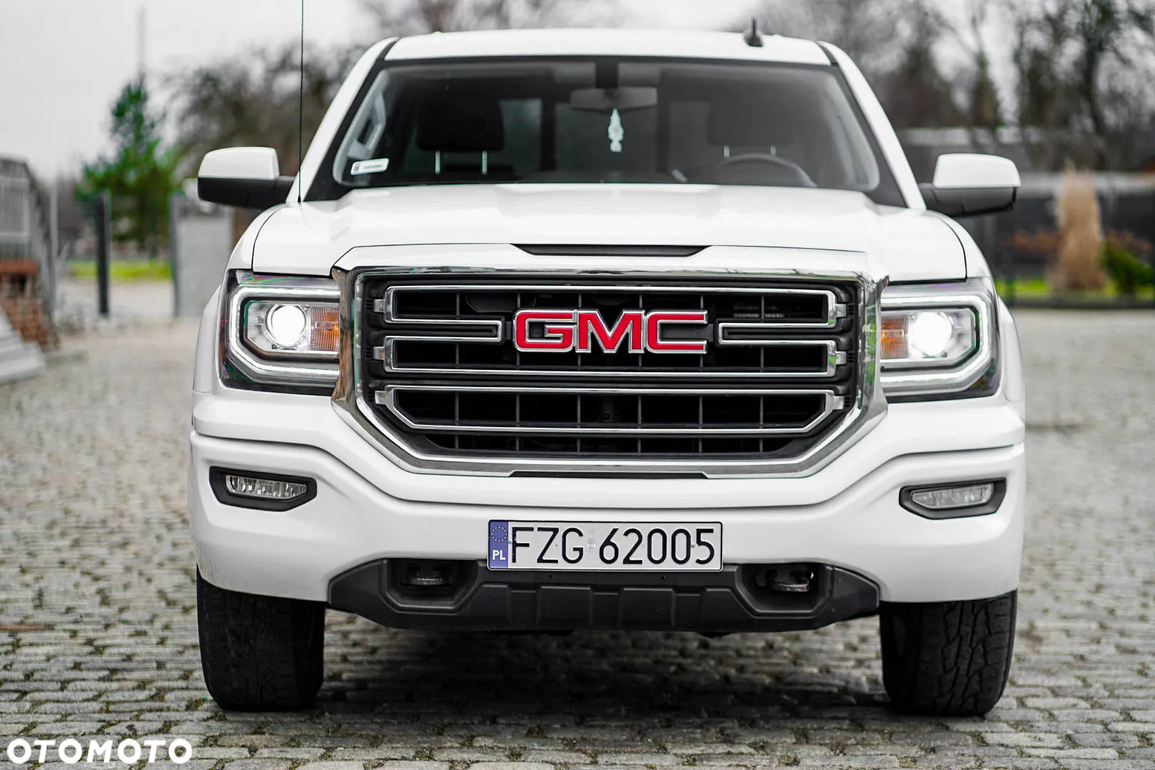 GMC Sierra - 13