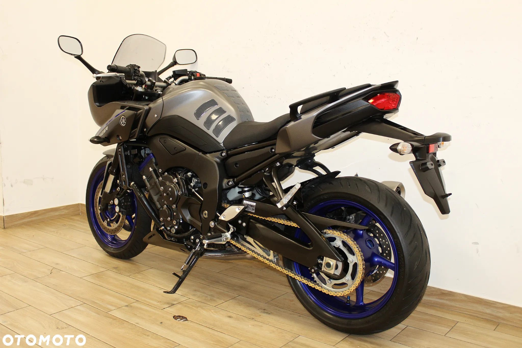 Yamaha FZ - 18