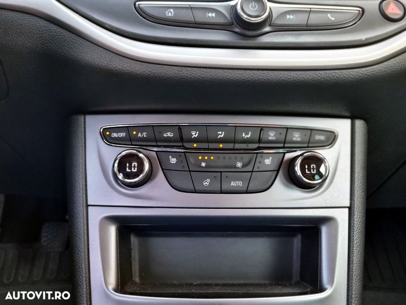 Opel Astra Sports Tourer 1.2 Turbo Elegance - 14