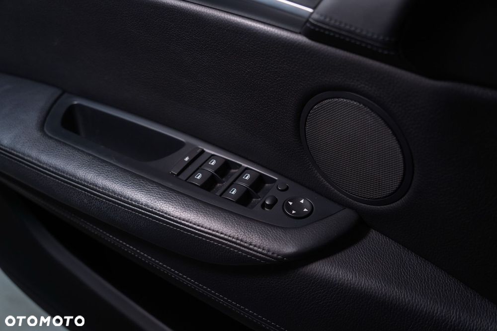 BMW X6M - 27