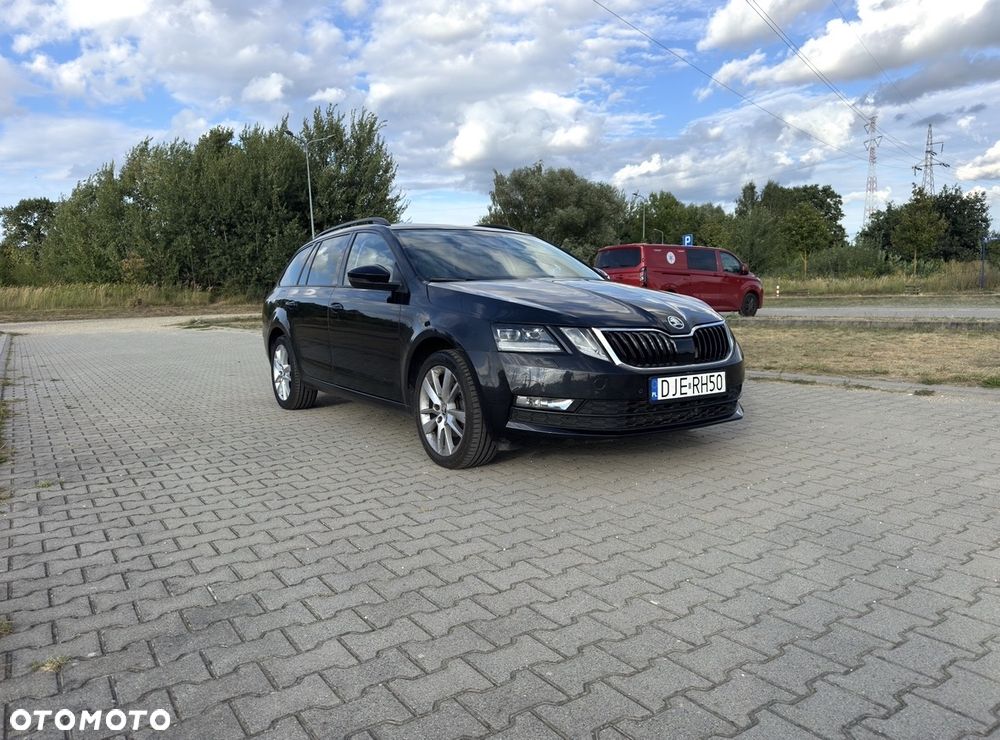 Skoda Octavia 2.0 TDI Ambition DSG - 2