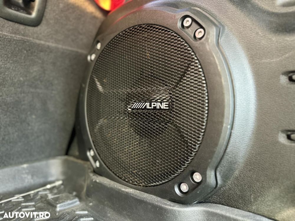 Jeep Wrangler - 30