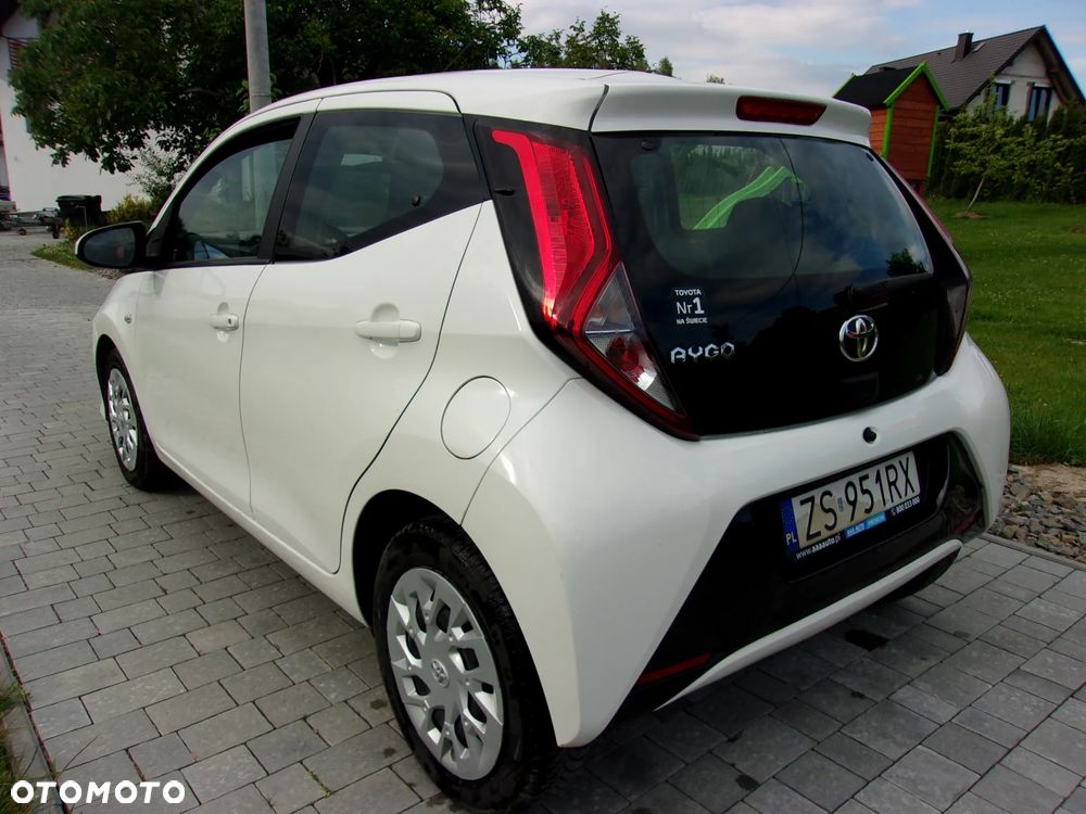 Toyota Aygo - 10
