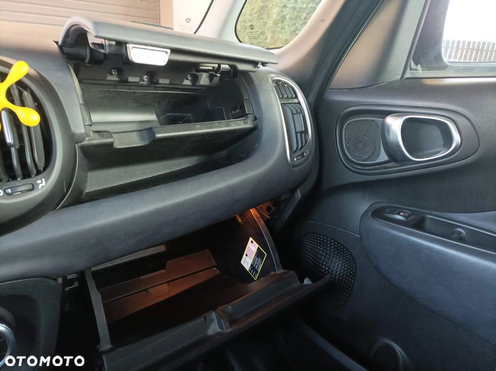 Fiat 500L 1.4 16V Urban - 12