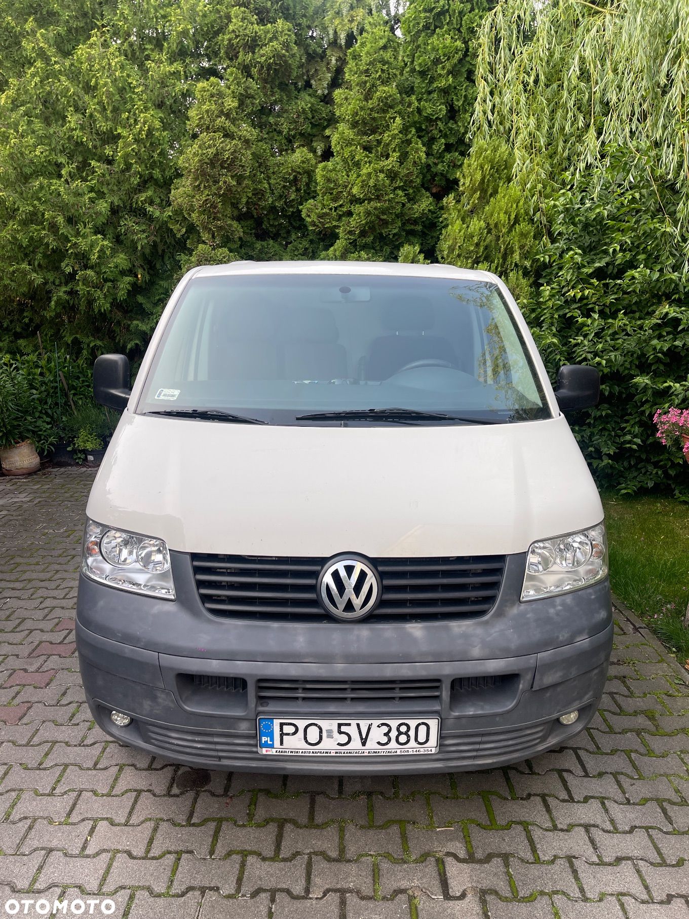 Volkswagen Transporter - 1