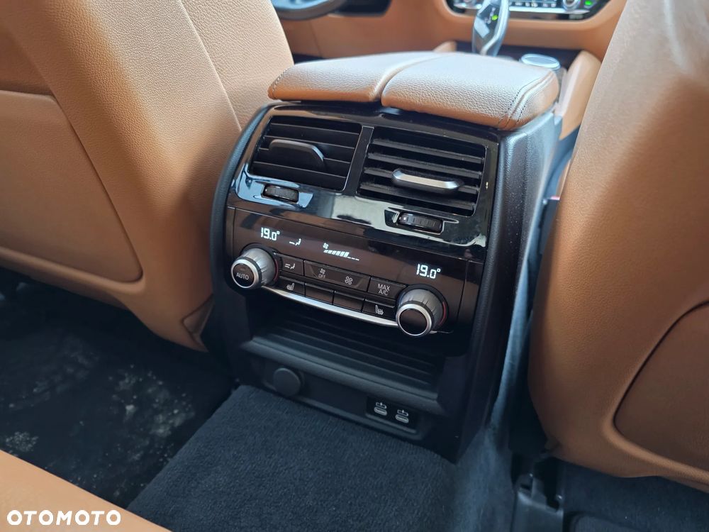 BMW Seria 5 520d xDrive Business Edition sport - 19