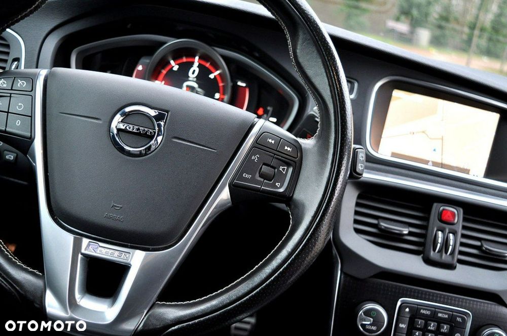 Volvo V40 D2 RDesign - 13
