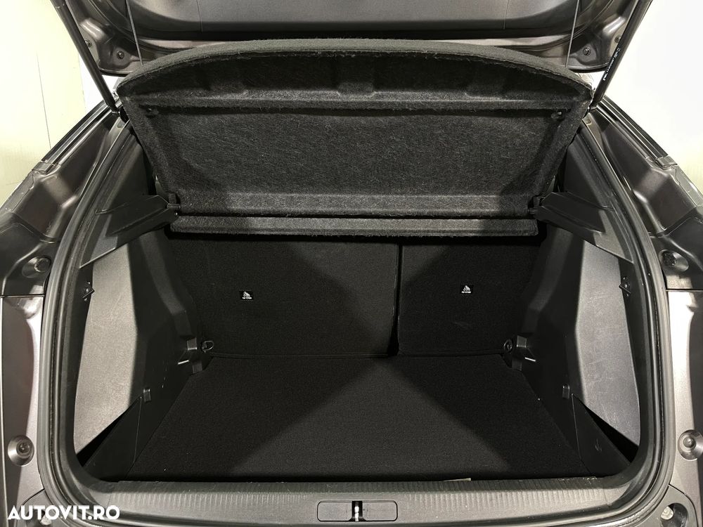 Peugeot 2008 PureTech 130 EAT8 Active - 13