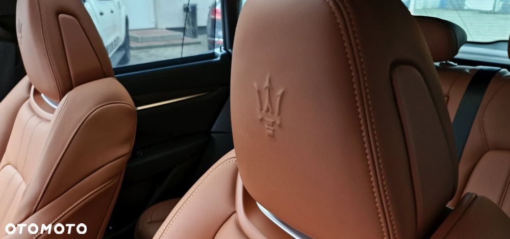 Maserati Levante - 19