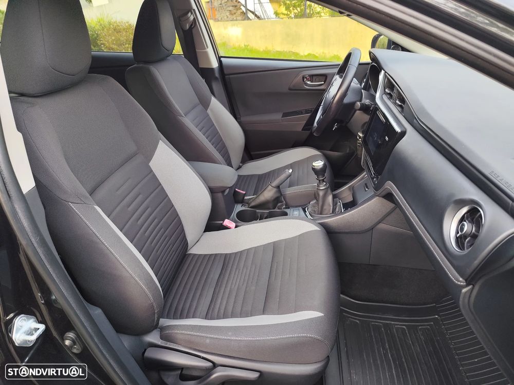 Toyota Auris Touring Sports 1.4 D-4D Comfort+Pack Sport - 9