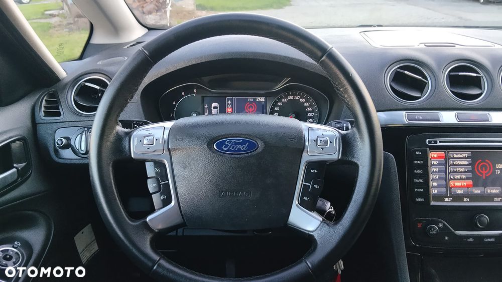 Ford S-Max - 22