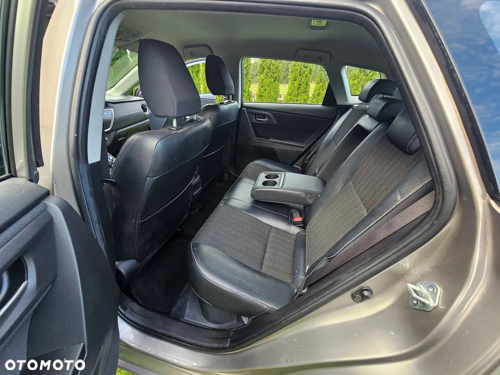 Toyota Auris - 15
