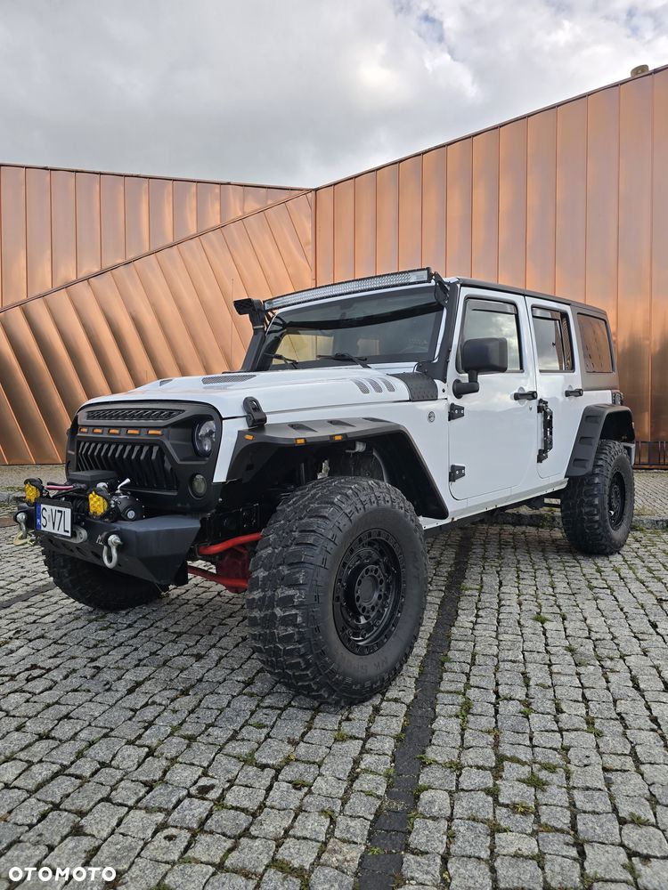 Jeep Wrangler 3.6 Unlim Rubicon - 3