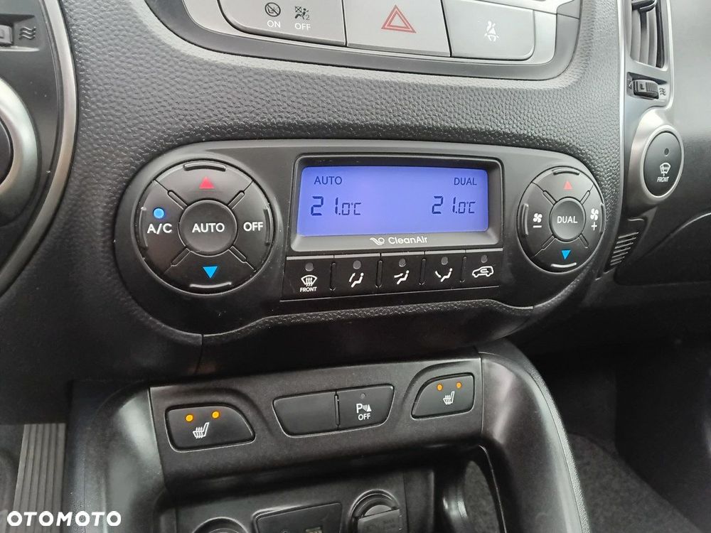 Hyundai ix35 1.6 2WD Fifa World Cup Edition - 19