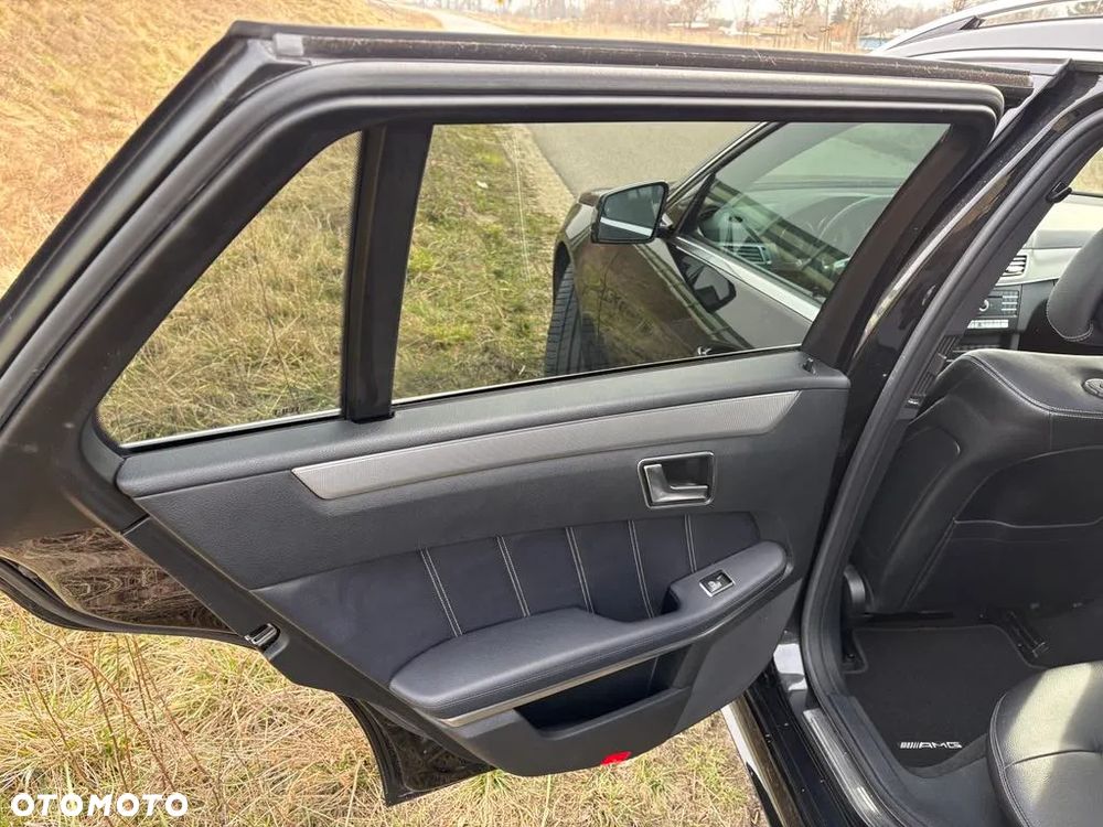 Mercedes-Benz Klasa E 300 BlueTEC 9G-TRONIC Elegance - 13