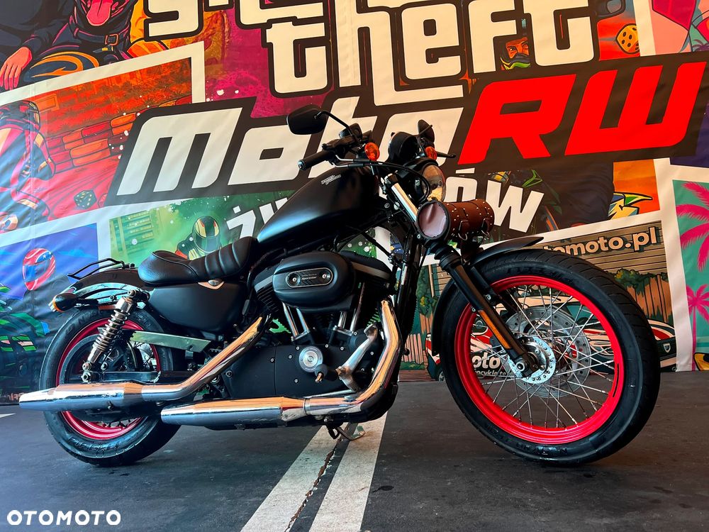 Harley-Davidson Sportster Iron 883 - 12