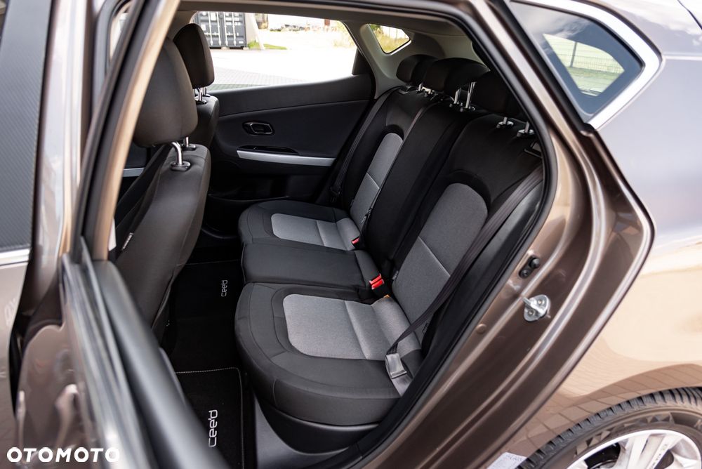 Kia Ceed 1.4 Vision - 19