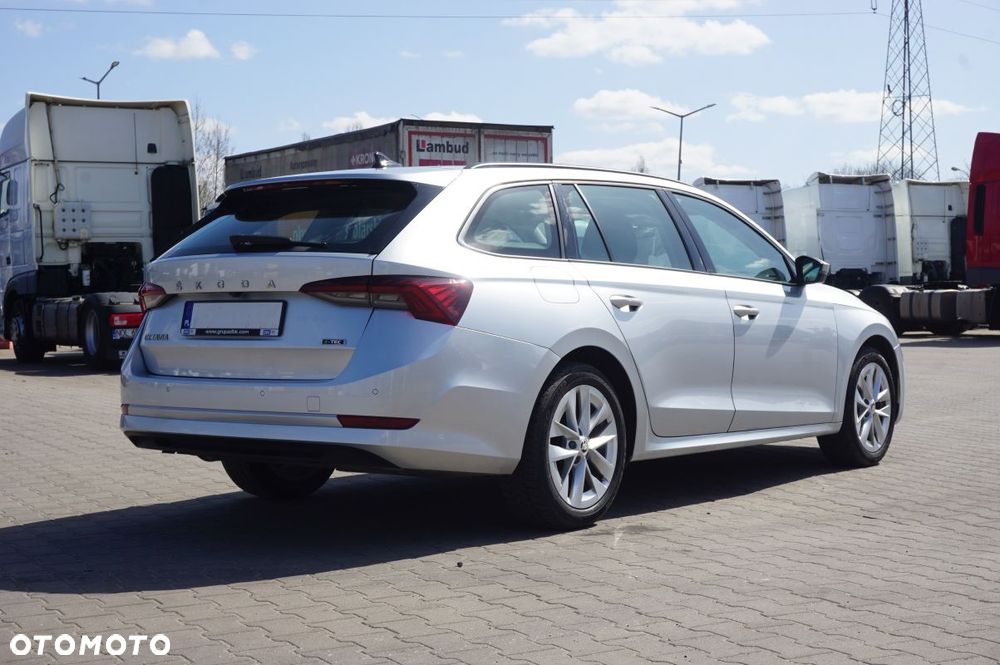 Skoda Octavia 1.5 TSI e-Tec Ambition DSG - 12