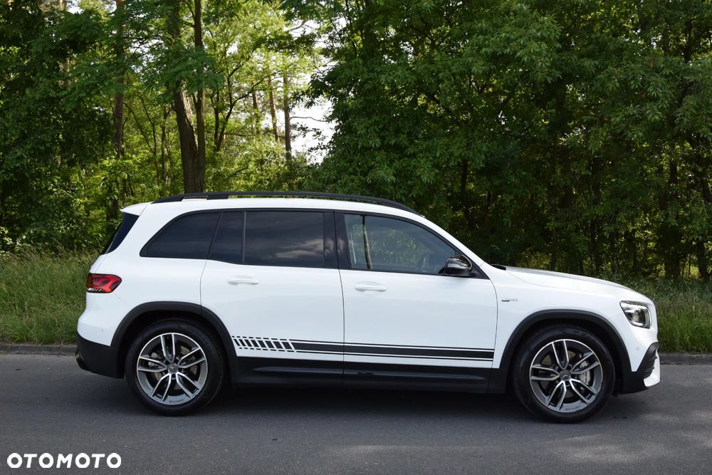 Mercedes-Benz GLB - 6