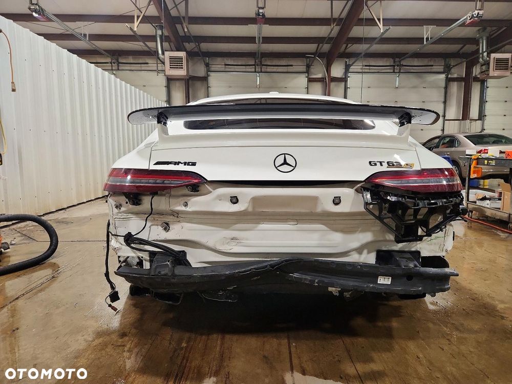 Mercedes-Benz AMG GT - 5