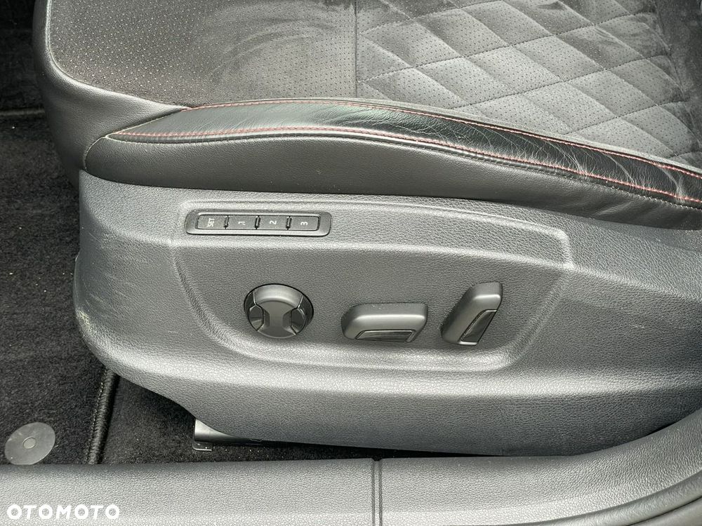 Skoda Octavia 2.0 TDI 4x4 DSG RS60 - 13