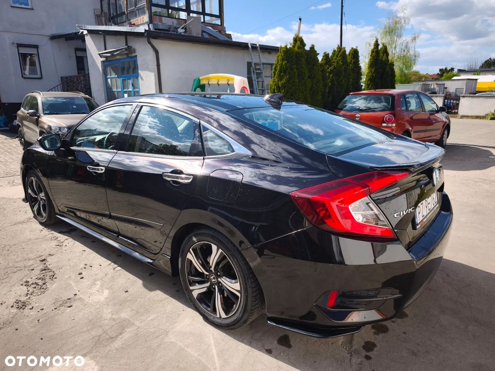 Honda Civic 1.5 i-VTEC Turbo CVT Executive - 10
