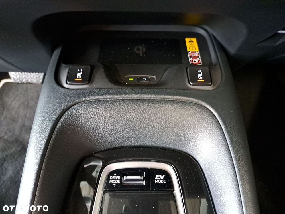 Toyota Corolla 1.8 Hybrid Comfort - 28