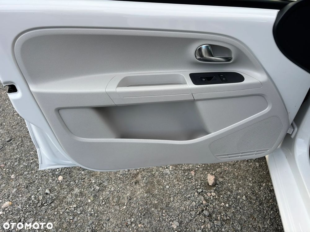 Volkswagen up! 1.0 Take - 19