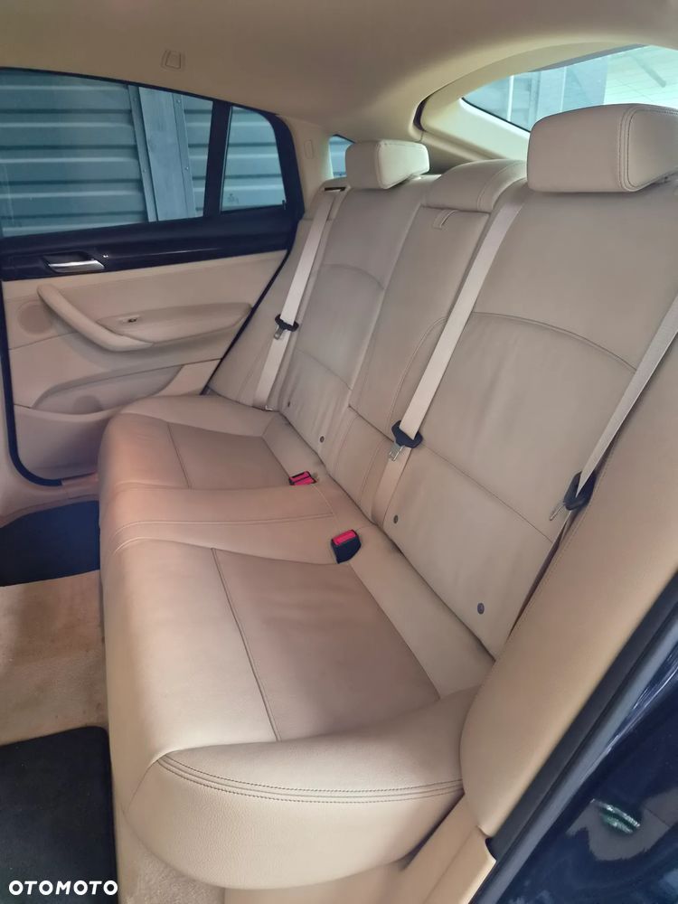 BMW X4 xDrive20d xLine - 28