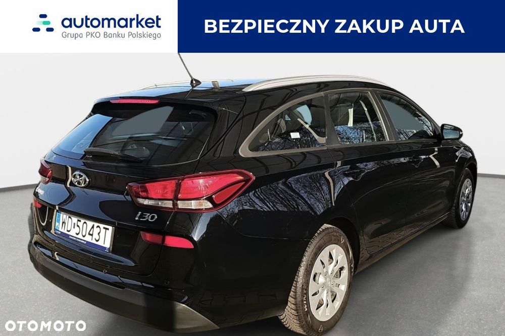 Hyundai i30 1.6 D Classic + - 4