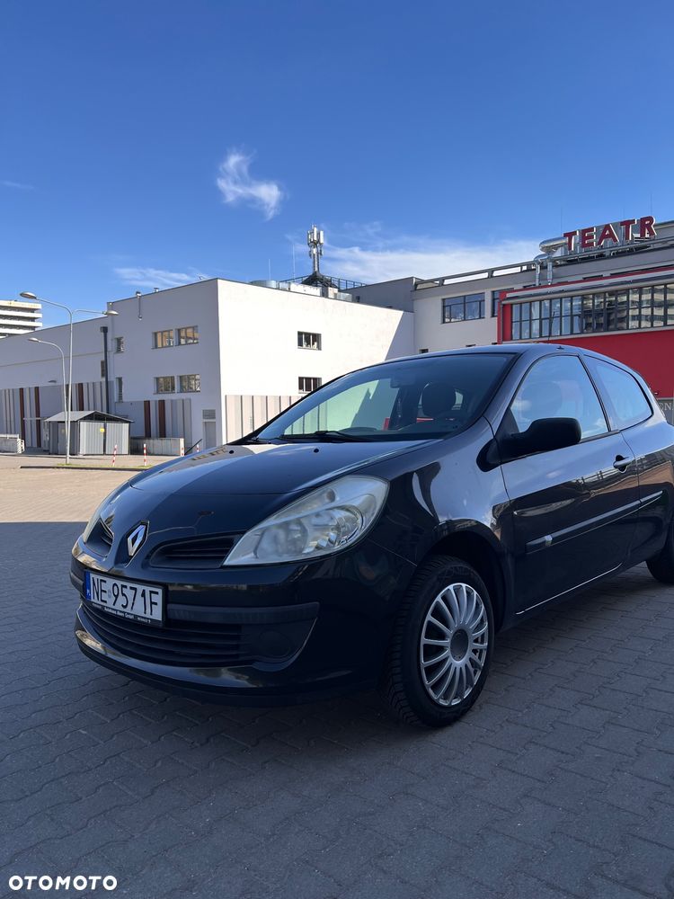 Renault Clio - 7